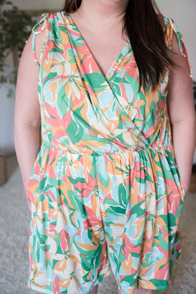 Tropical Waves Romper